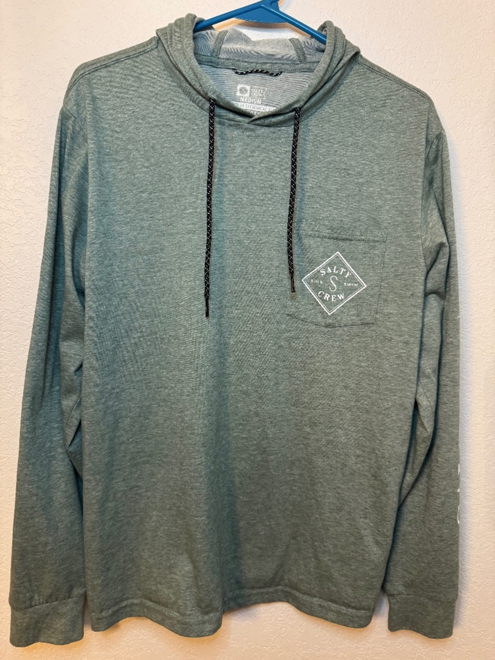 Salty Crew Mens M Green UPF Hoodie Tee Fishing